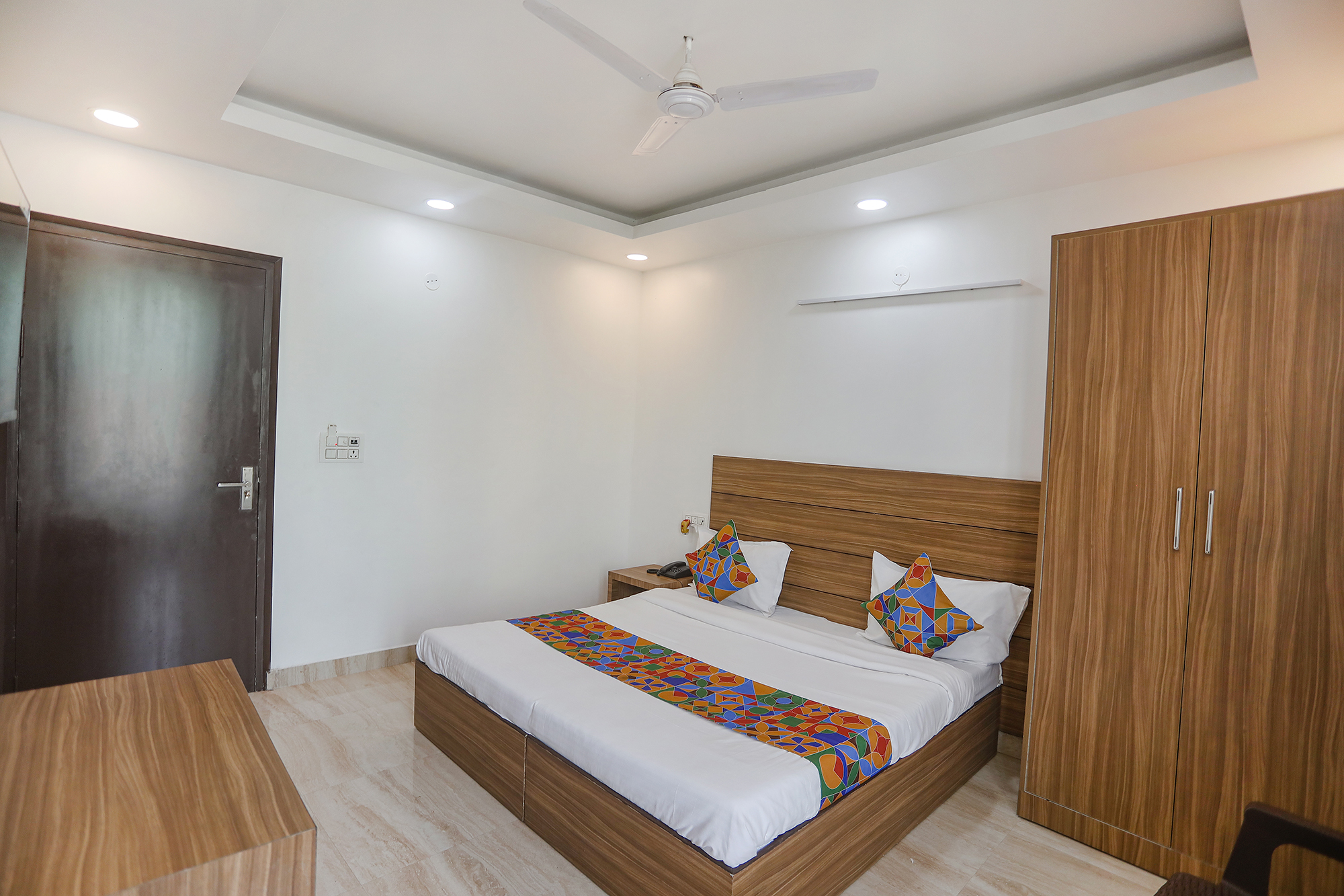 FabHotel Unique Stay, Noida 2