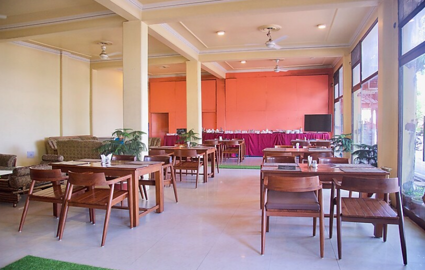 Hotel Oasis, Kangra 2