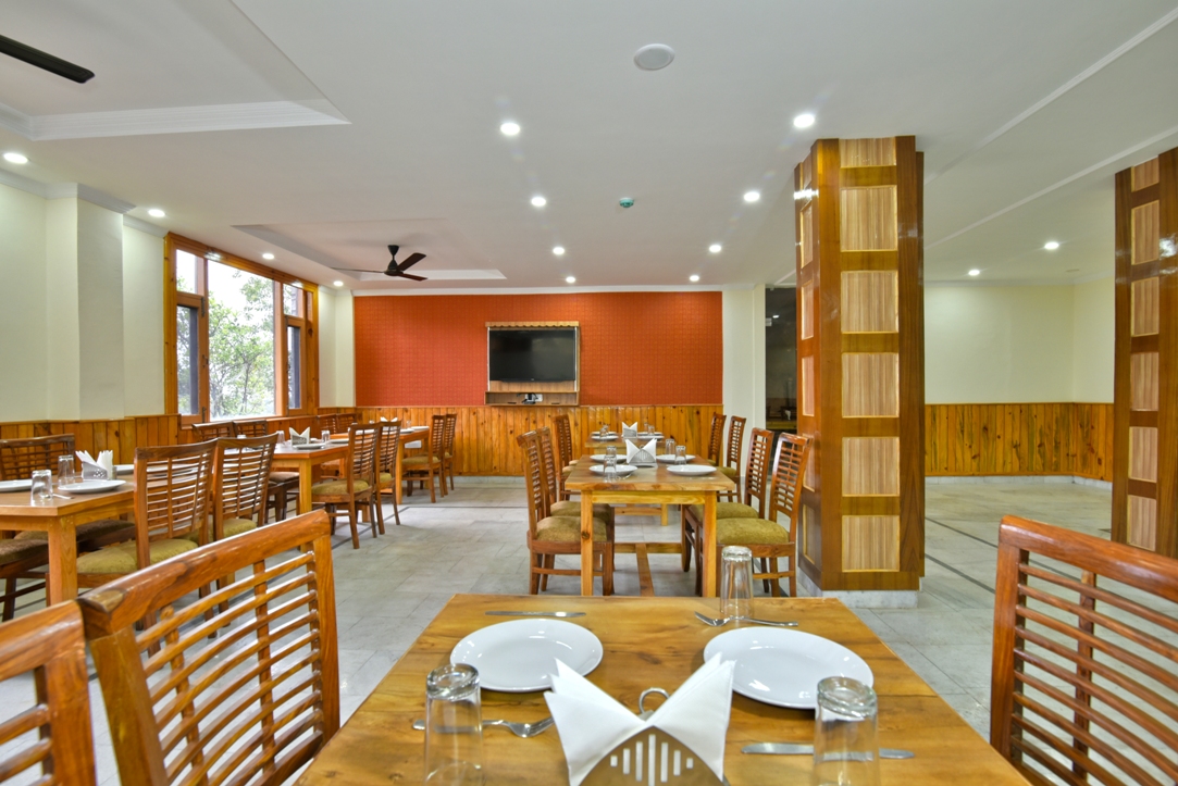 Hotel Pine View - Hotel In Dharamshala, Dharamshala 2