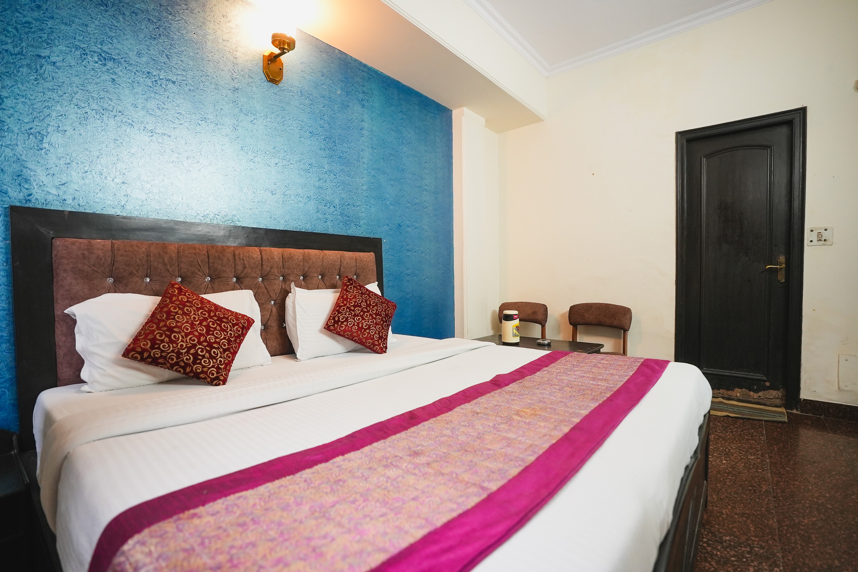 Hotel Vardhmaan Inn, New Delhi 4