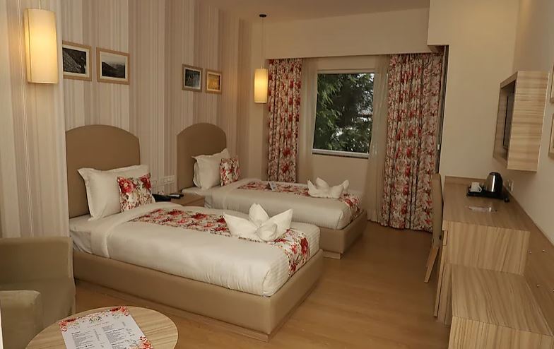 Hotel Mayvilas, Luxury Boutique Stays, Dehradun 2