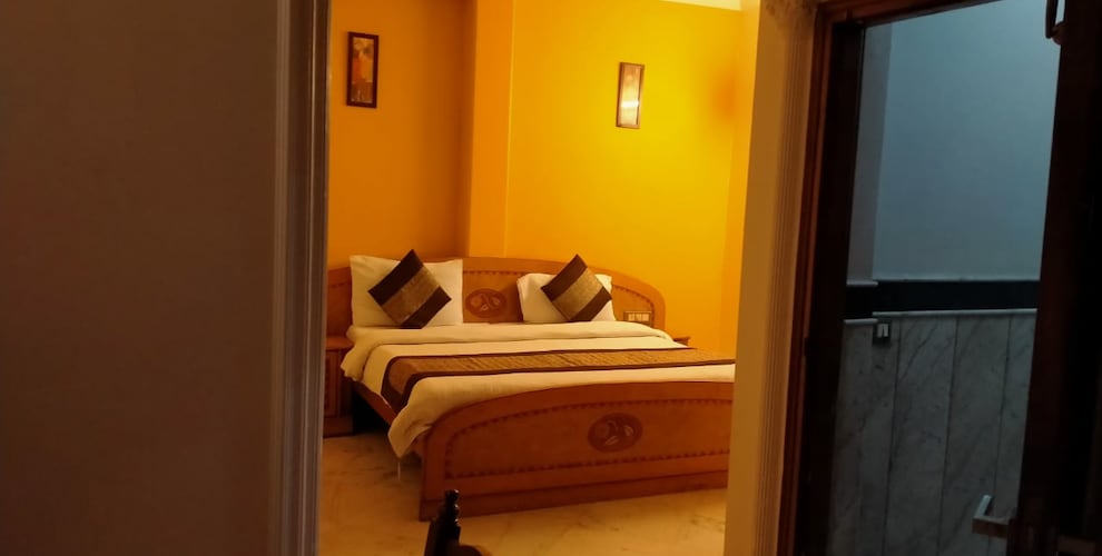 Hotel Blue Sapphire, New Delhi 3