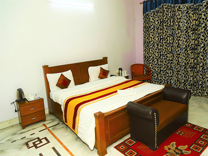 Angel NRI Hotel, New Delhi 4