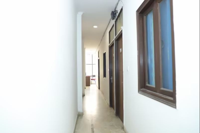 Pearl Residency inn, New Delhi 2