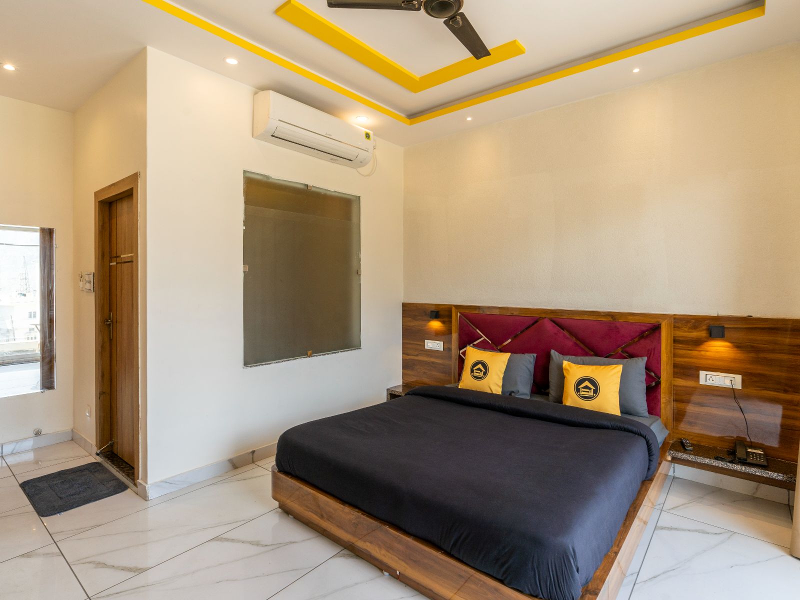 Deluxe Double Room with Balcony