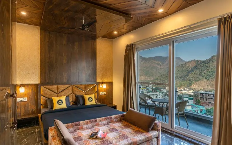 Superior Double Room with Balcony
