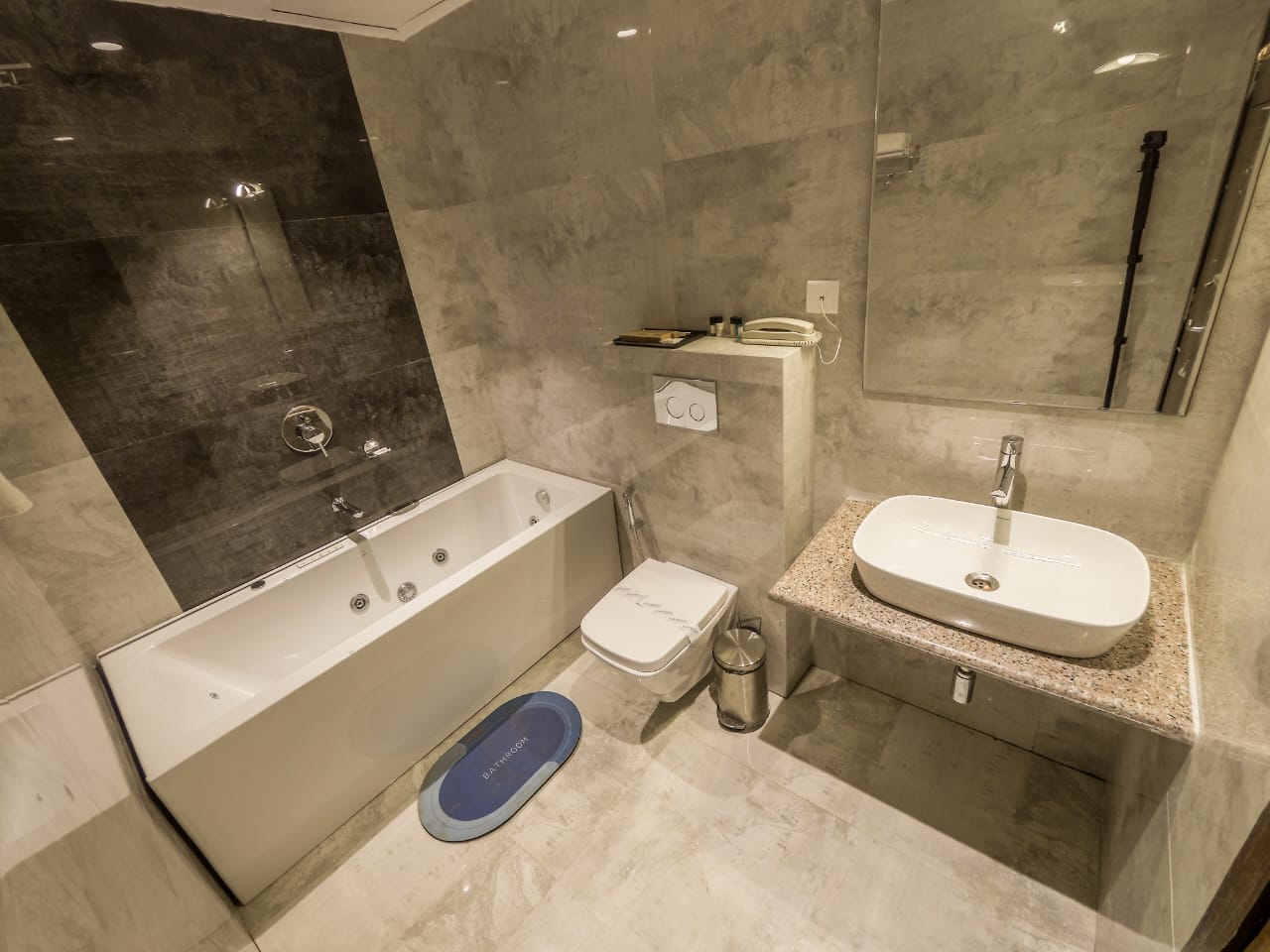 Royal Palm Suite Room