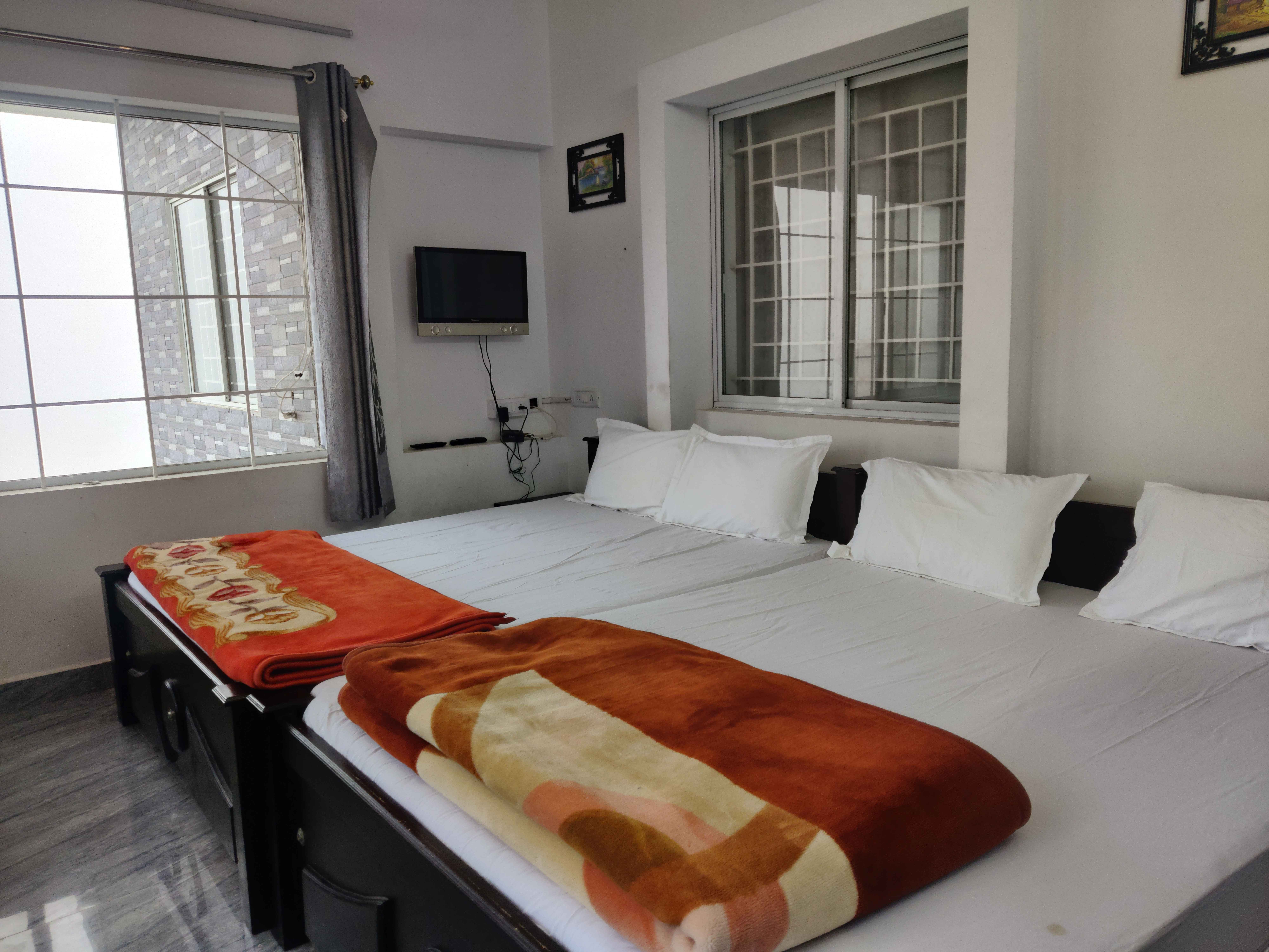 GURU VELA HOMESTAY, Kodaikanal 3