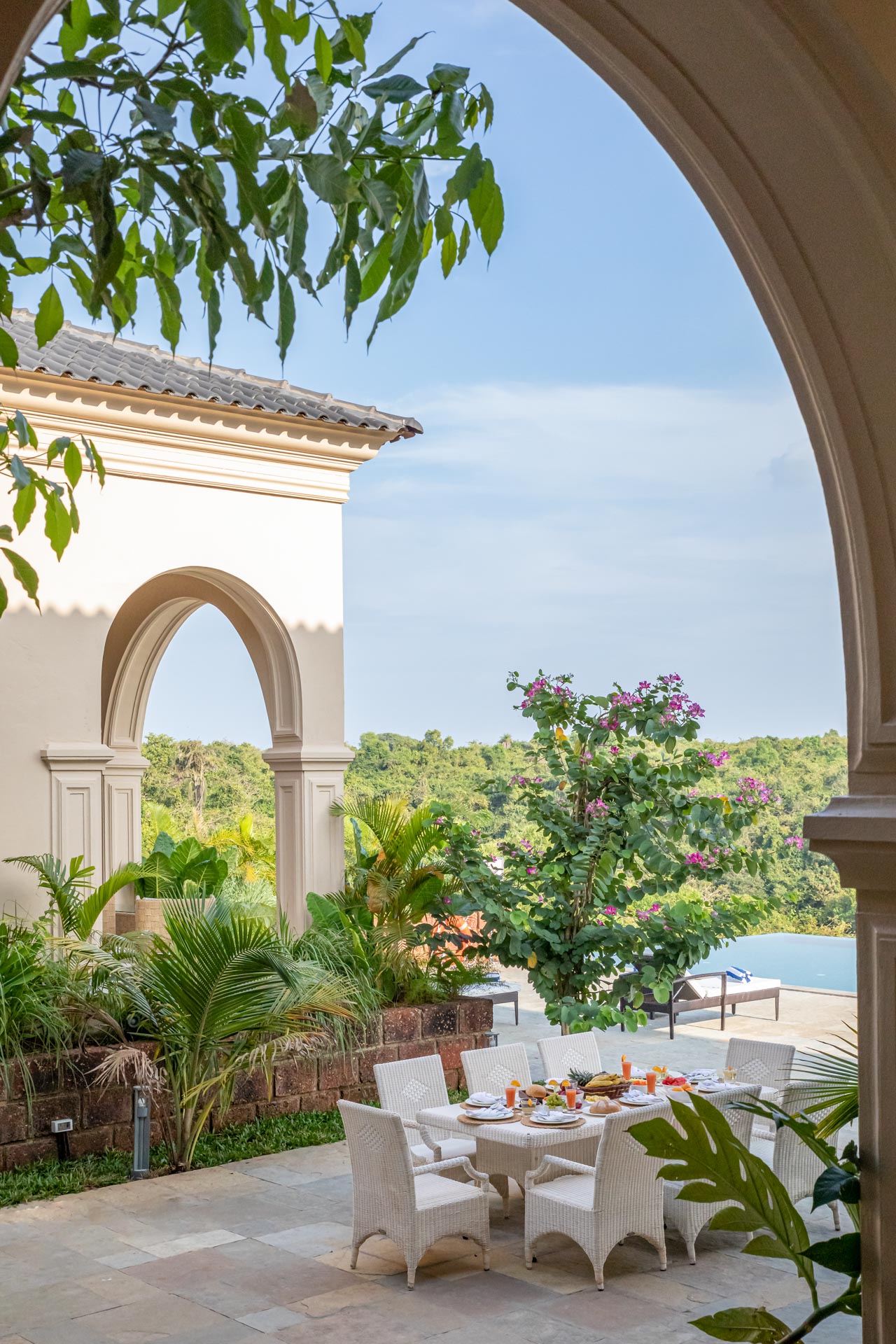 LohonoStays Sacri Borod Hill 9