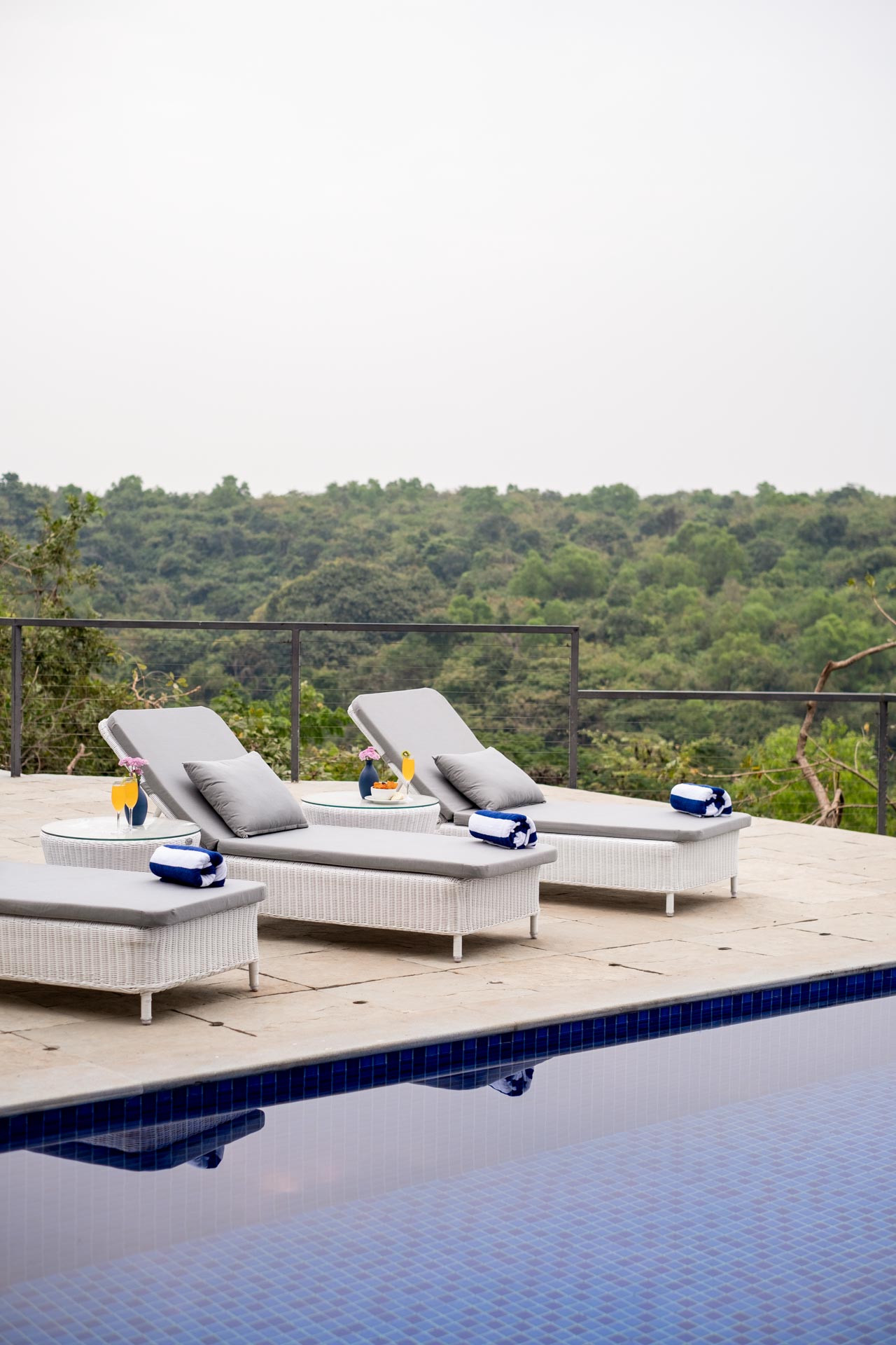 LohonoStays Sacri Borod Hill 5