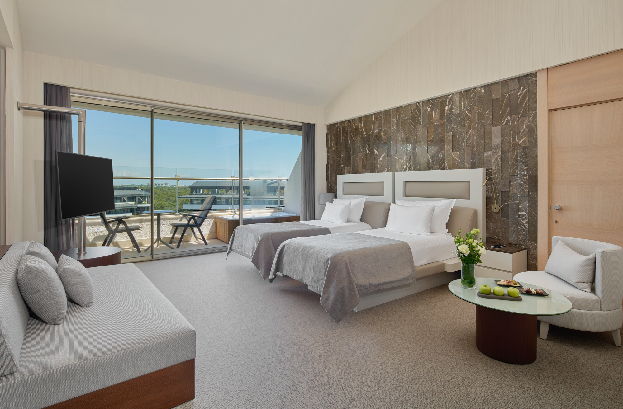 Family Suite Roof Land 6 Person