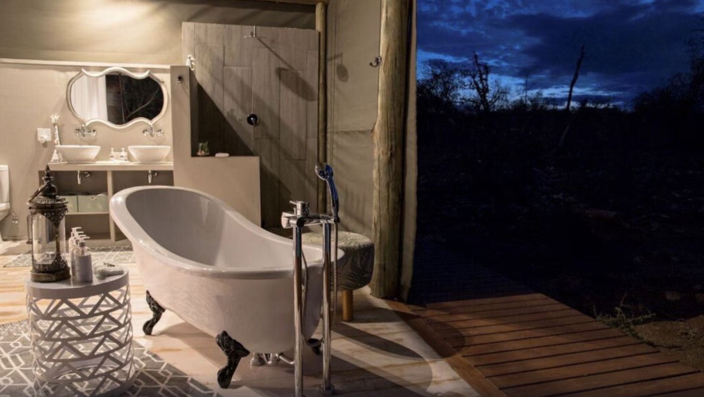 Raptor Retreat Game Lodge