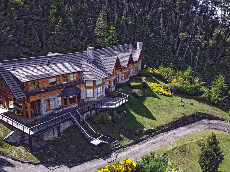 El Bosque by Dot Tradition