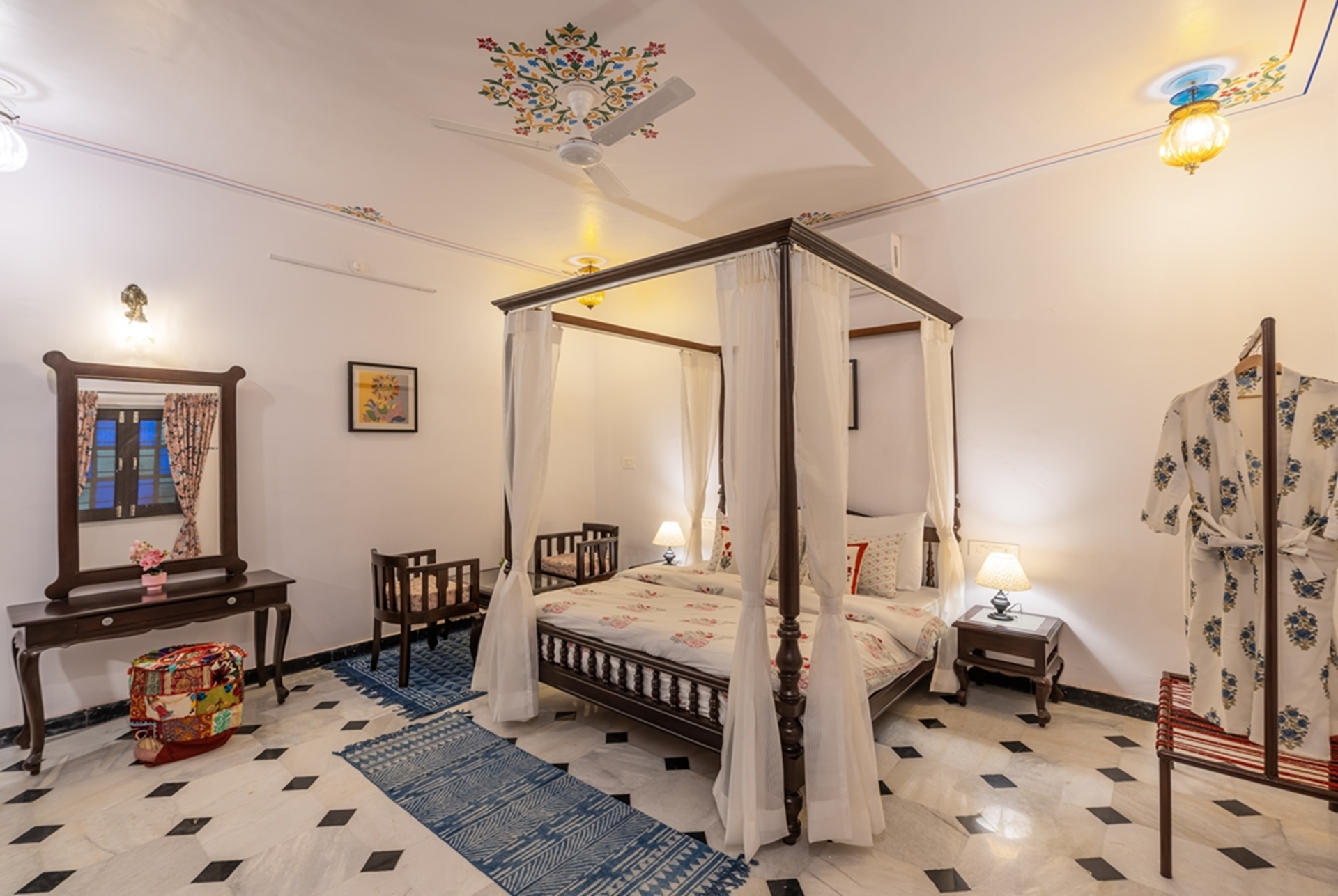 Deluxe Room (with porch seating)